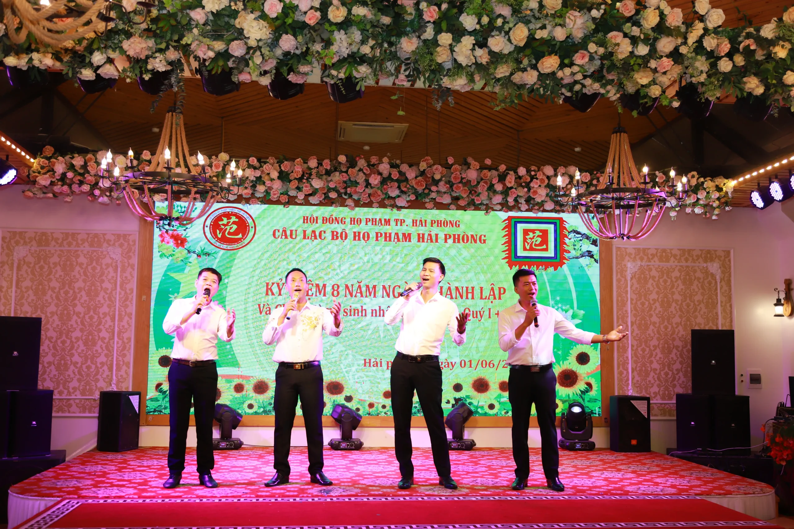 Những tiết mục văn nghệ chào mừng vô cùng đặc sắc và ấn tượng